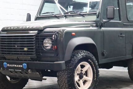 Land Rover Defender 158.006 km 28.890 &euro; Freising bei München 85354