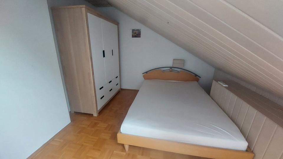 Doppelhaushälfte Ochsenfurt - 7 Zimmer, 196 m&sup2;, 540.000&euro; | Angebot:26297131