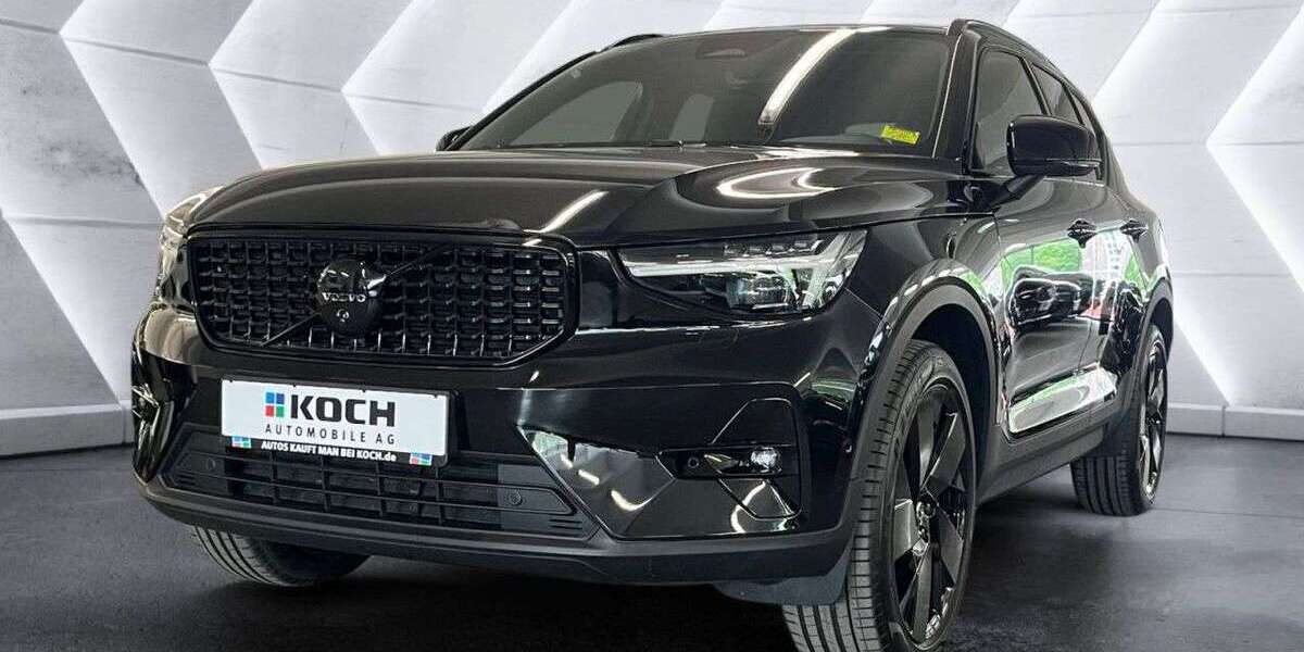 Volvo XC40 3.985 km 36.990 &euro; Berlin 10553