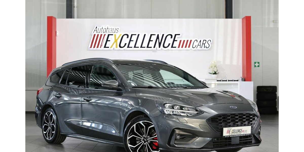 Ford Focus Tunier 1.5 EB ST-LINE-X SPORT / PANORAMA 108.000 km 18.444 &euro; Hamm 59077