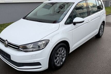 VW Touran 247.000 km 12.800 &euro; Sindelfingen 71069