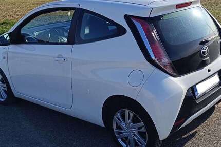 Toyota Aygo 85.000 km 5.999 € Steinheim 89555