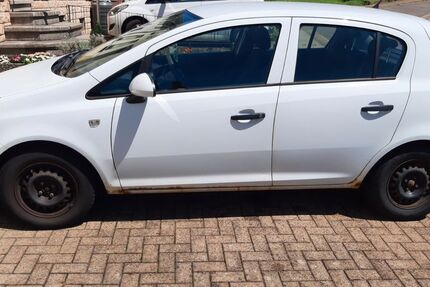 Opel Corsa 190.000 km 1.800 &euro; Lebach 66822