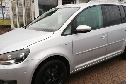 VW Touran 193.000 km 7.999 &euro; Neumünster 24536