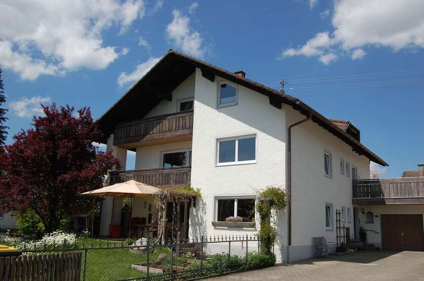 Wohnung zum Mieten in Ettringen 1.000 € 104 m²