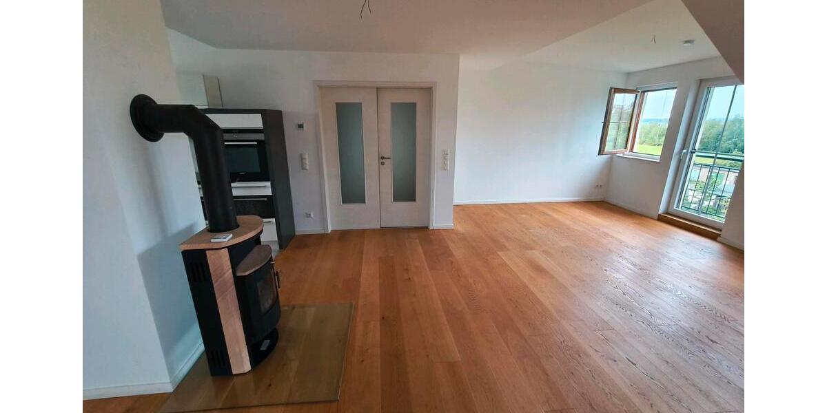 Dachgeschoßwohnung Leipzig Ost - 4 Zimmer, 100 m&sup2;, 325.000&euro; | Angebot:26854340