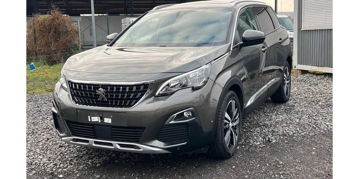 Peugeot 5008 200.000 km 12.000 &euro; Mittenwalde 15749