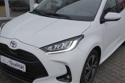 Toyota Yaris 2.185 km 28.190 &euro; Iserlohn 58638