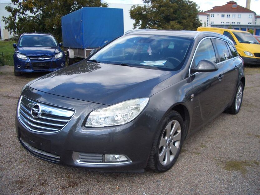 Opel Insignia 156.230 km 5.500 € Chemnitz 09125