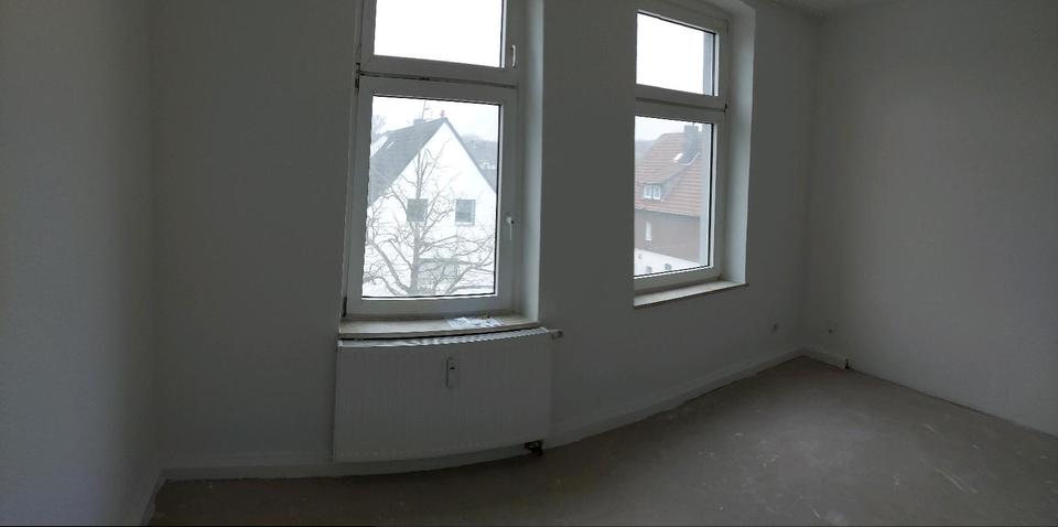 Dachgeschoßwohnung Recklinghausen König Ludwig - 3.5 Zimmer, 66 m&sup2;, 500&euro; | Angebot:25017135