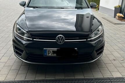VW Golf 110.000 km 23.900 &euro; Wegscheid 94110