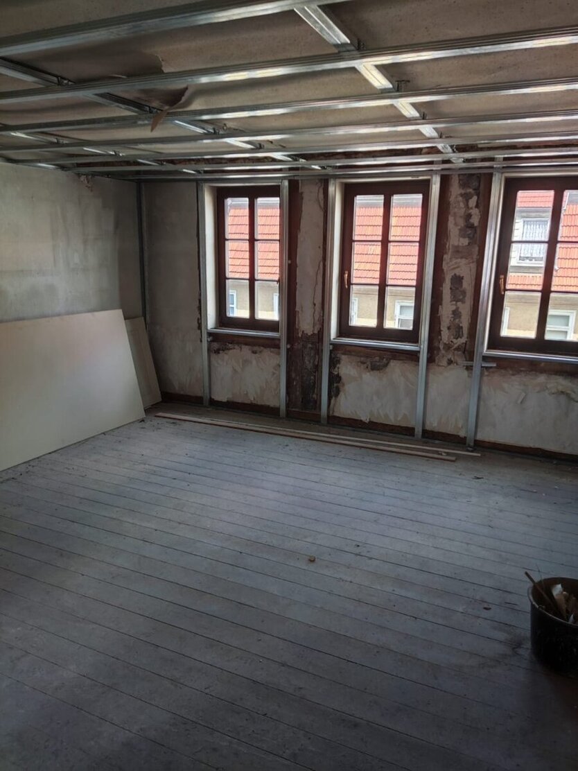 Ohrdruf, Wohn-u.Geschäftshs. zimmer