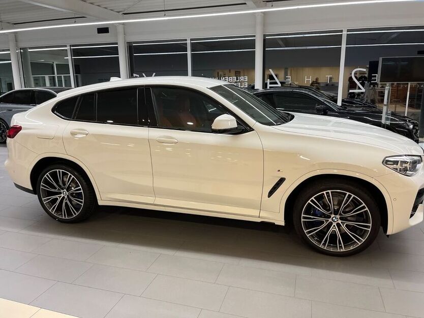 X4
