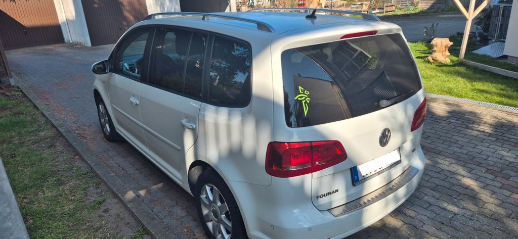 VW Touran 175.000 km 13.000 &euro; Hoyerswerda 02977