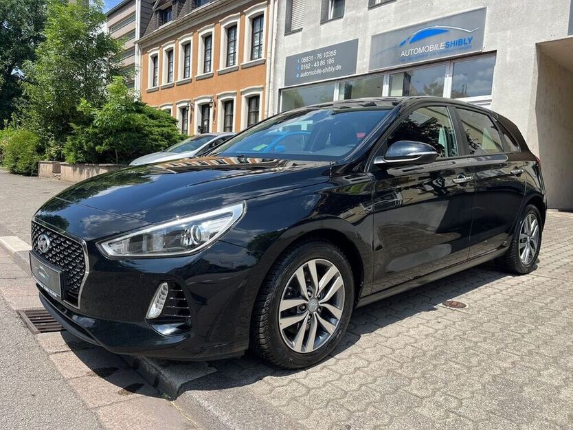 i30