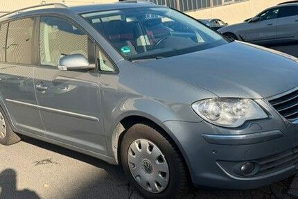 VW Touran 182.800 km 4.550 &euro; Mayen 56727