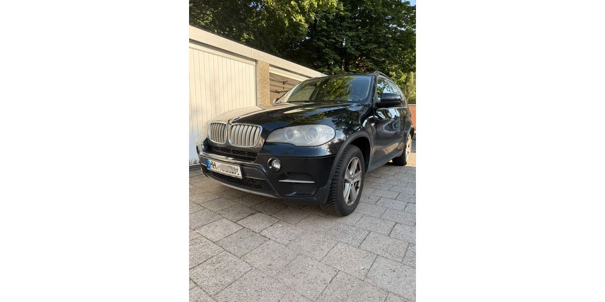 BMW X5 213.000 km 11.700 &euro; Hamburg 22119