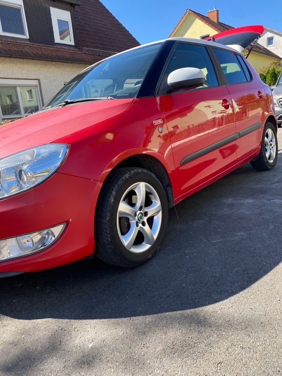 Skoda Fabia 180.000 km 3.999 € Oerlenbach 97714
