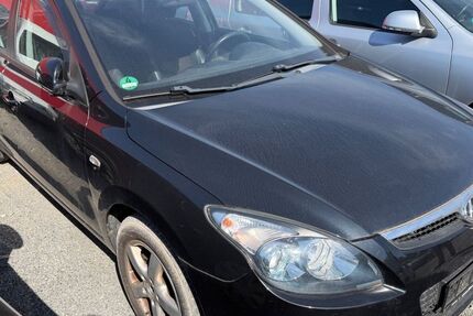 Hyundai i30 230.000 km 1.990 &euro; Salzgitter 38229