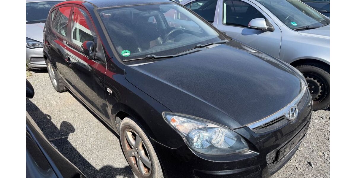 Hyundai i30 230.000 km 1.990 &euro; Salzgitter 38229