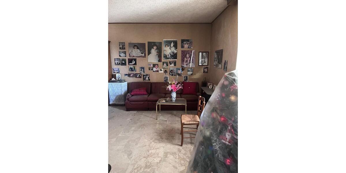 Erdgeschoßwohnung Tuttlingen - 4 Zimmer, 180 m&sup2;, 25.000&euro; | Angebot:27081577