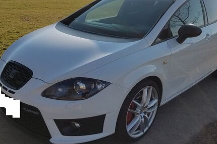Seat Leon 187.000 km 9.490 &euro; Pössneck 07381