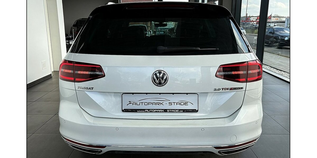 VW Passat Var. 2.0 TDI 4Motion R line AID ACC 130.600 km 17.999 &euro; Stade 21682