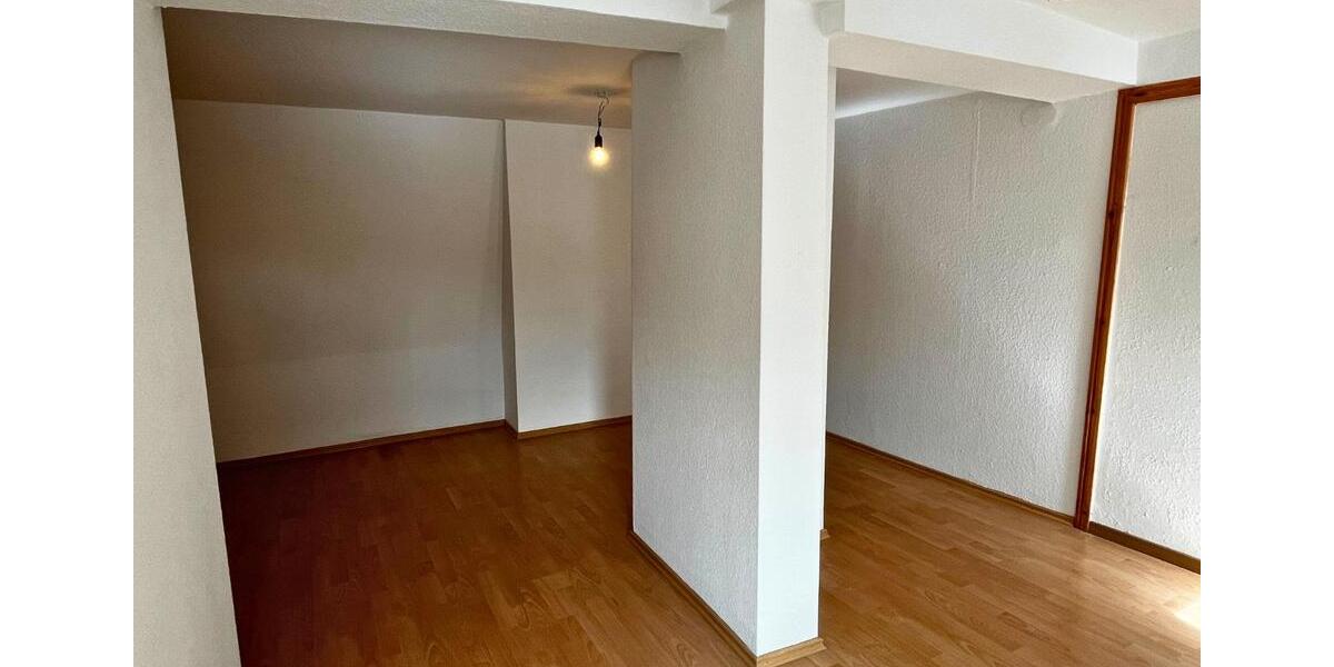 Einfamilienhaus Waldkappel - 4 Zimmer, 157 m&sup2;, 1.200&euro; | Angebot:26220799