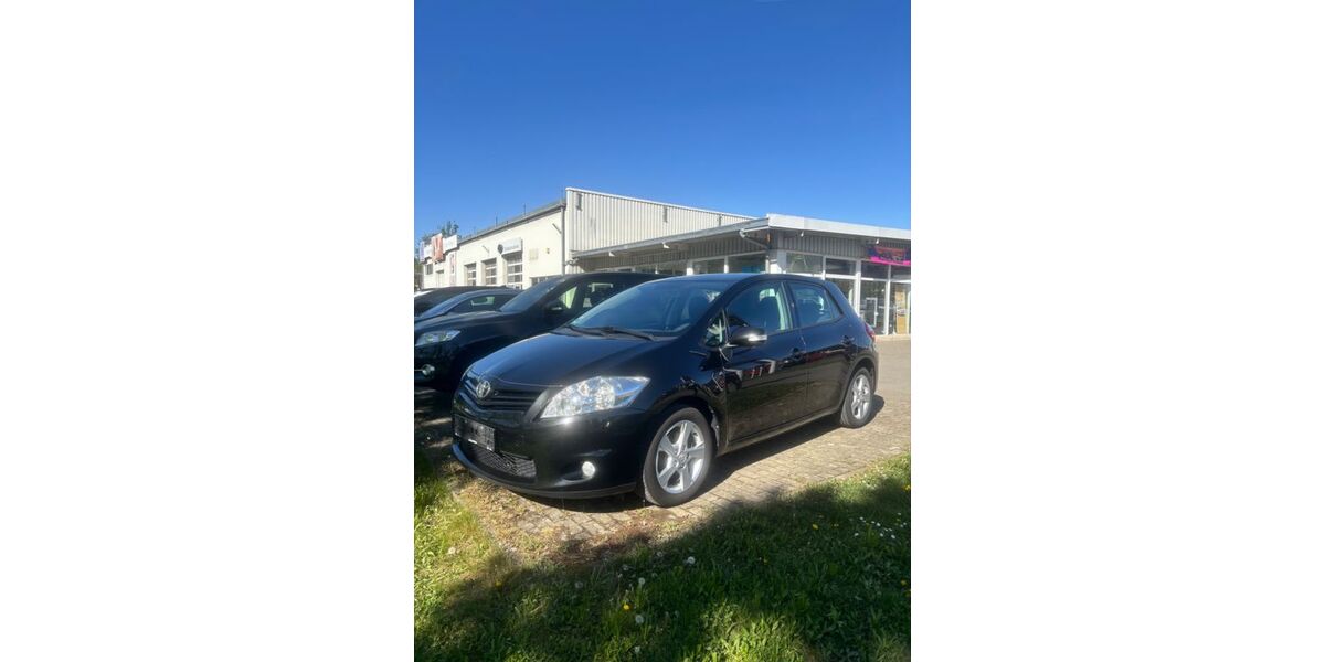 Toyota Auris 150.200 km 5.990 &euro; Balingen-Frommern 72336