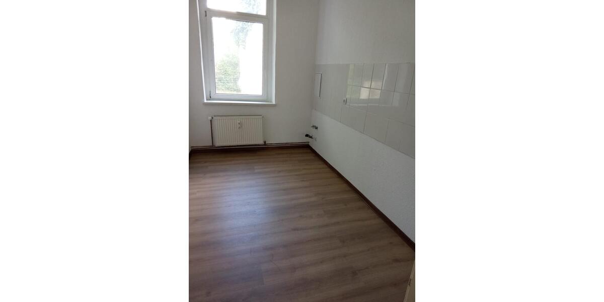 Erdgeschoßwohnung Dessau-Roßlau Roßlau - 3 Zimmer, 80 m&sup2;, 450&euro; | Angebot:26591334