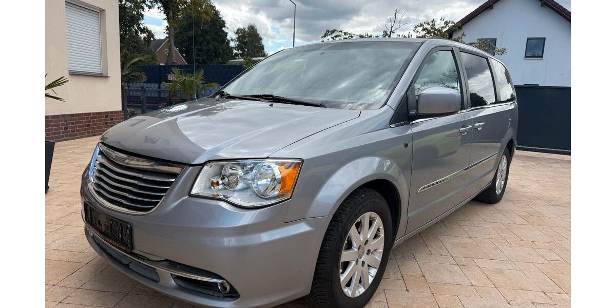 Chrysler Grand Voyager 131.847 km 12.990 € Versmold 33775