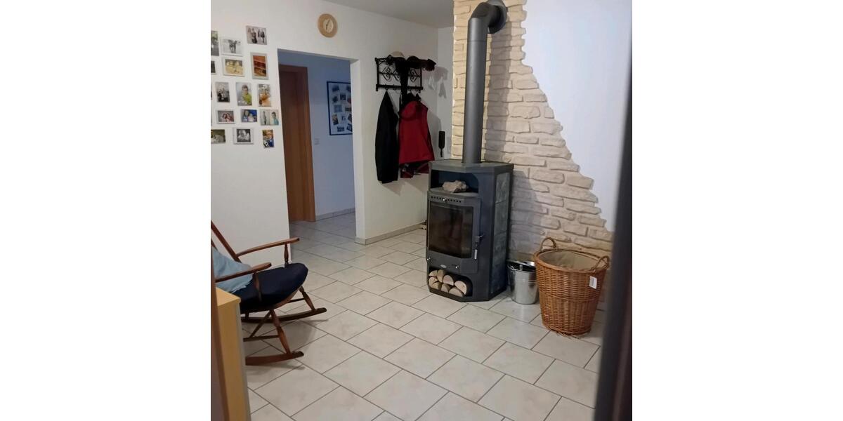 Erdgeschoßwohnung Schöllkrippen - 4 Zimmer, 119 m&sup2;, 375.000&euro; | Angebot:24830433