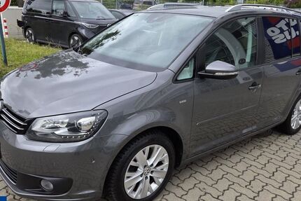 VW Touran 126.015 km 11.989 &euro; Wolfsburg 38446