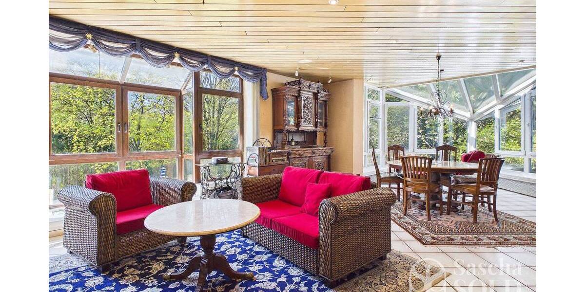 Großzügiges Anwesen in ruhiger Waldrandlage - Pool, Sauna, Wintergarten, Balkon u. Doppelgarage - Einfamilienhaus Spiesen-Elversberg Elversberg | Angebot:26178654