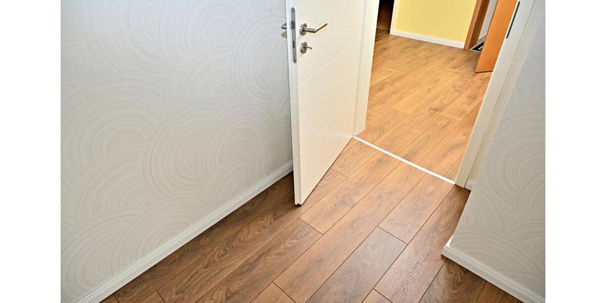 Erdgeschoßwohnung Hürth - 3.5 Zimmer, 83 m&sup2;, 1.140&euro; | Angebot:24943795