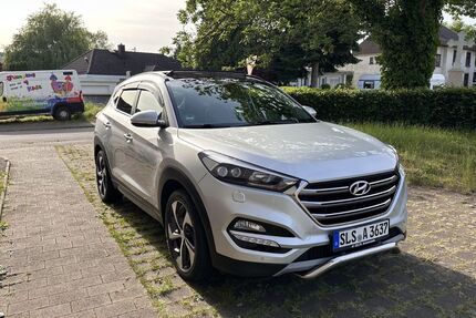 Hyundai TUCSON 145.000 km 18.000 &euro; Schmelz 66839