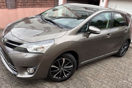Toyota Verso 202.000 km 11.500 &euro; Oberthal 66649