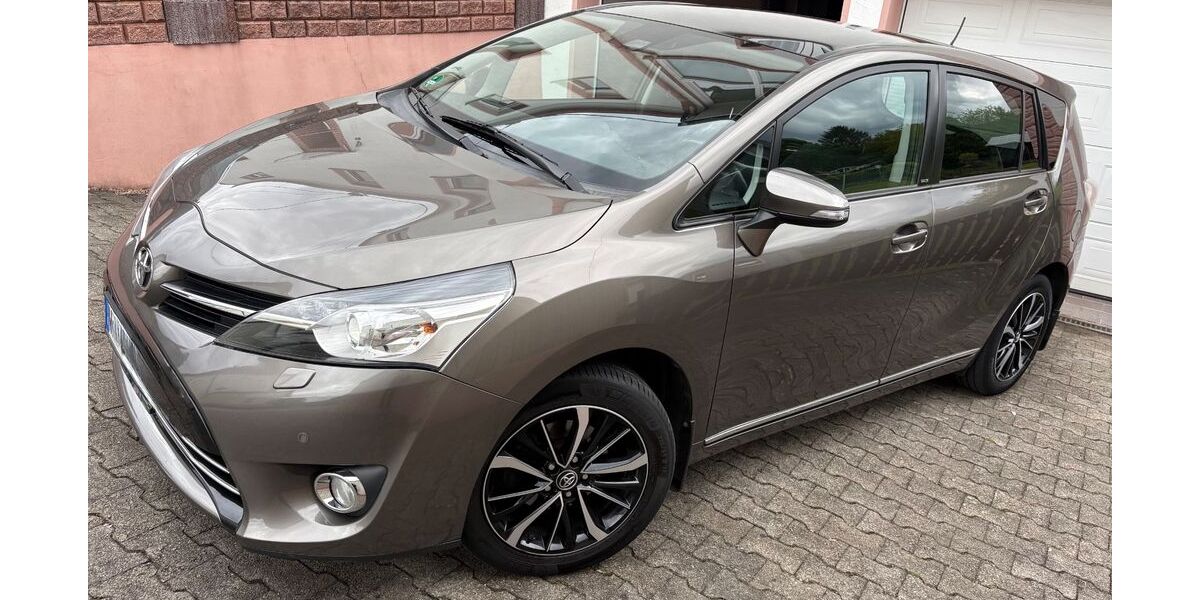 Toyota Verso 202.000 km 11.500 &euro; Oberthal 66649