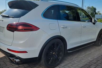 Porsche Cayenne 198.370 km 26.900 &euro; Leipzig 04159