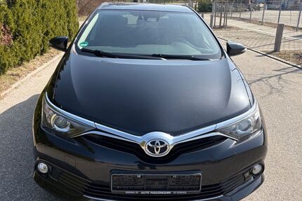 Toyota Auris 108.000 km 10.500 &euro; Inning am Holz 84416