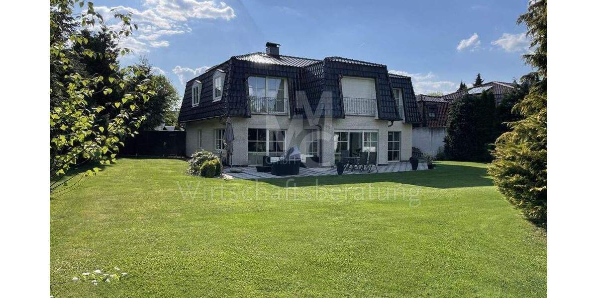 Einfamilienhaus Isernhagen / Altwarmbüchen Altwarmbüchen - 7 Zimmer, 319 m&sup2;, 1.245.000&euro; | Angebot:25475414