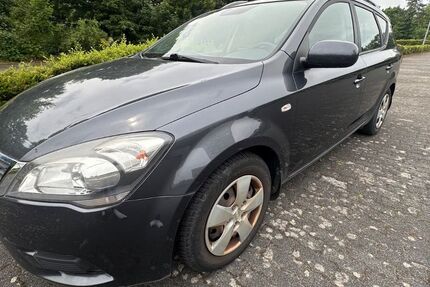 Kia ceed / Ceed 271.000 km 1.990 &euro; Hanau 63452