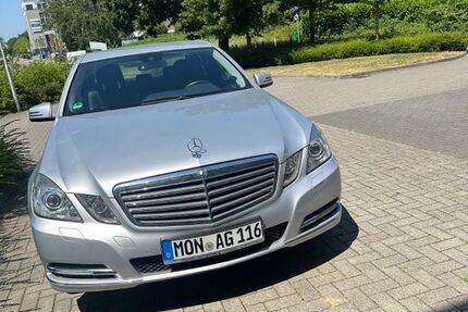 Mercedes-Benz E 200 145.000 km 11.990 &euro; würselen 52146
