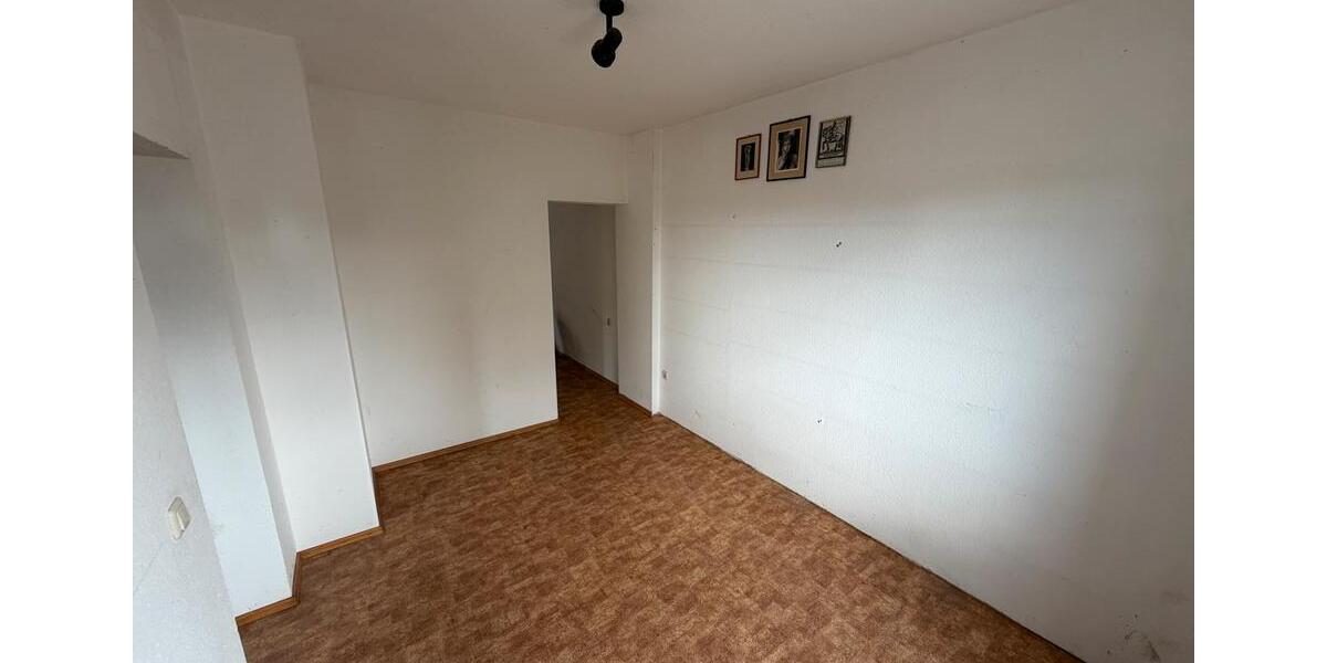 Einfamilienhaus Bad Lobenstein - 7 Zimmer, 130 m&sup2;, 259.000&euro; | Angebot:26905361