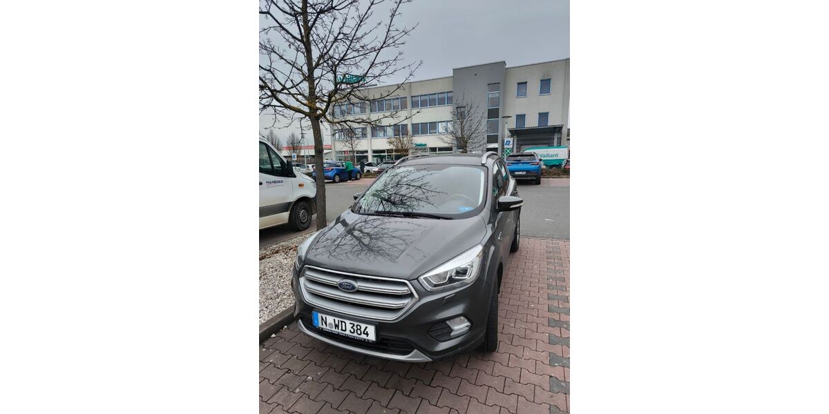 Ford Kuga 35.025 km 15.600 &euro; Nürnberg 90439