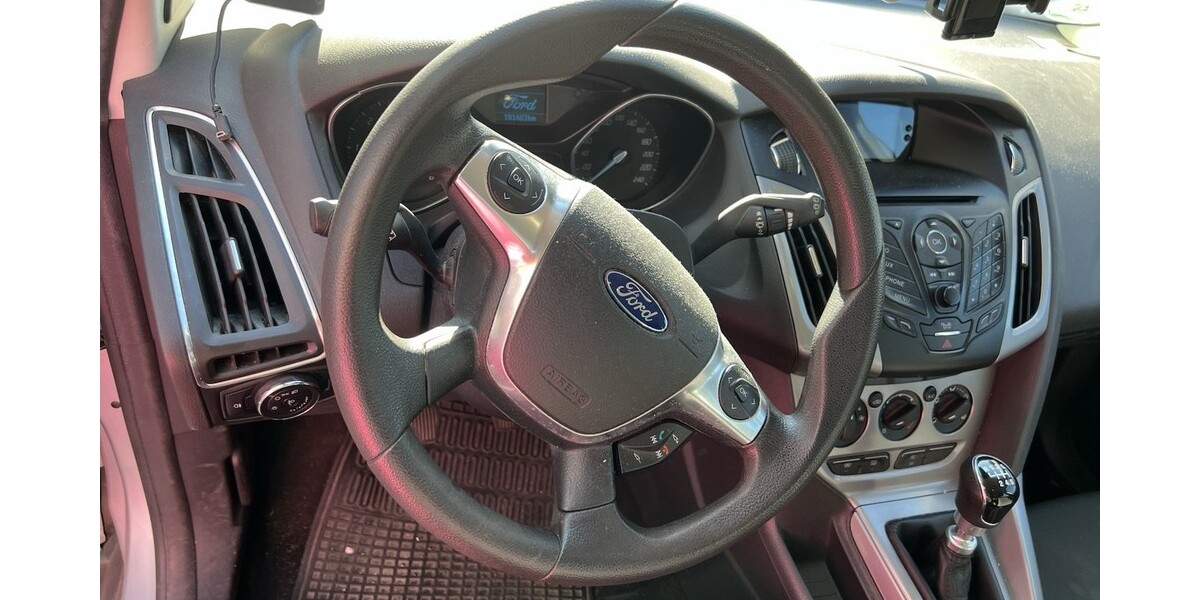 Ford Focus 191.000 km 3.200 € Kirchardt 74912