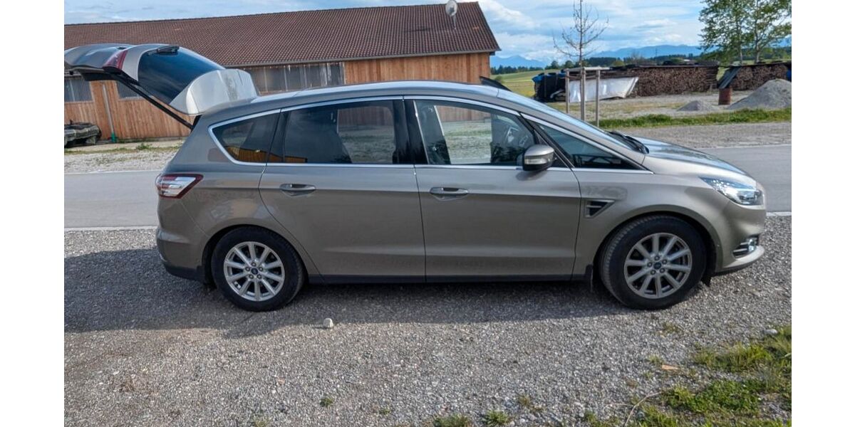 Ford S-Max 109.000 km 12.500 &euro; Eberfing 82390