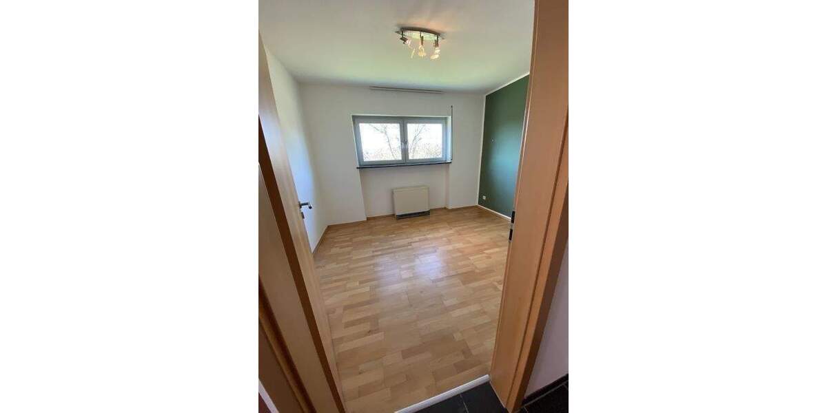Mehrfamilienhaus, Wohnhaus Gillenfeld - 3 Zimmer, 65 m&sup2;, 570&euro; | Angebot:26026962