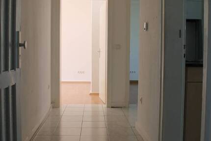 Sonnige 2-Zimmer-Wohnung mit EBK und Südbalkon