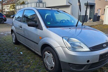Ford Fiesta 165.000 km 990 &euro; Königsbrunn 86343